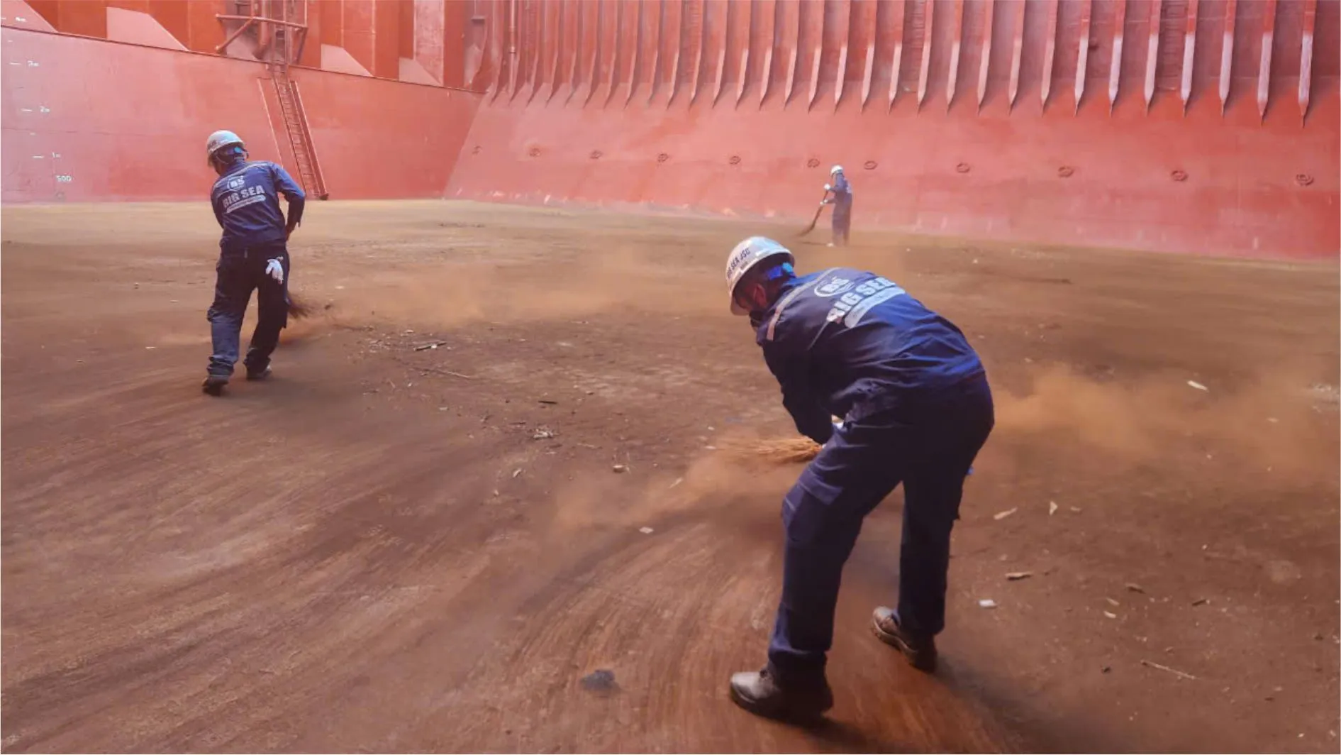 Dịch vụ vệ sinh tàu